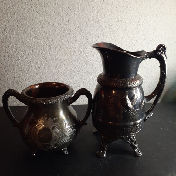 EXQUISITE RARE Antique Dated 1924 Ornate Bombay & Co Silver 8" Pedestal Pitcher - Picture 7 of 8